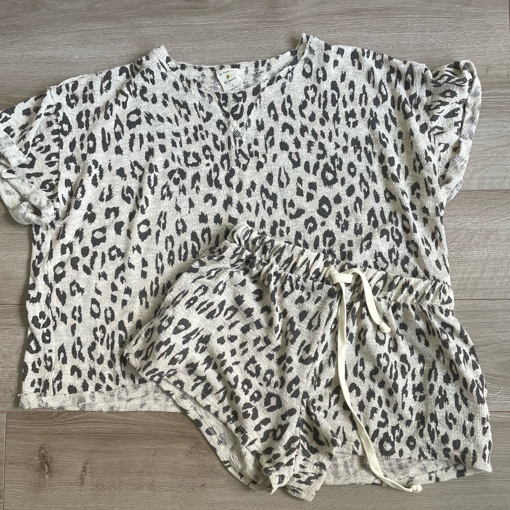 Top and Shorts Lounge Set, Small